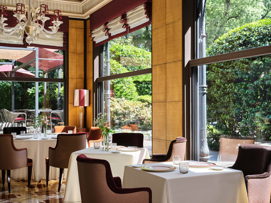 O Restaurante Acanto e sua bela vista &eacute; uma das atra&ccedil;&otilde;es (Foto: Dorchester Collection/Divulga&ccedil;&atilde;o)