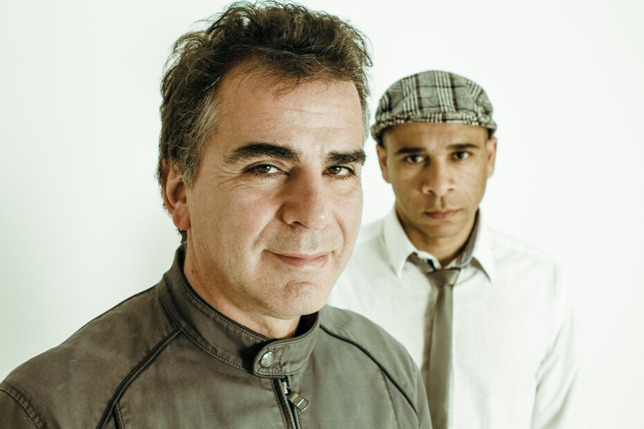 Antonio Villeroy e Marquinhos Fê apresentam o show Samboleria de Hits (Foto: Bebeto Alves/Divulga&ccedil;&atilde;o)