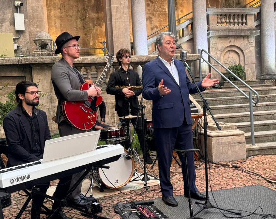 Fernando Guerreiro Lemos, presidente do Banrisul, comentou a programação do Quartas de Jazz (Foto: Divulgação)