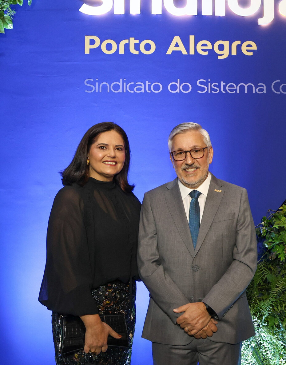 Marta e Arcione Piva, que foi reconduzido no comando do Sindilojas (Foto: Dudu Leal/Divulgação)