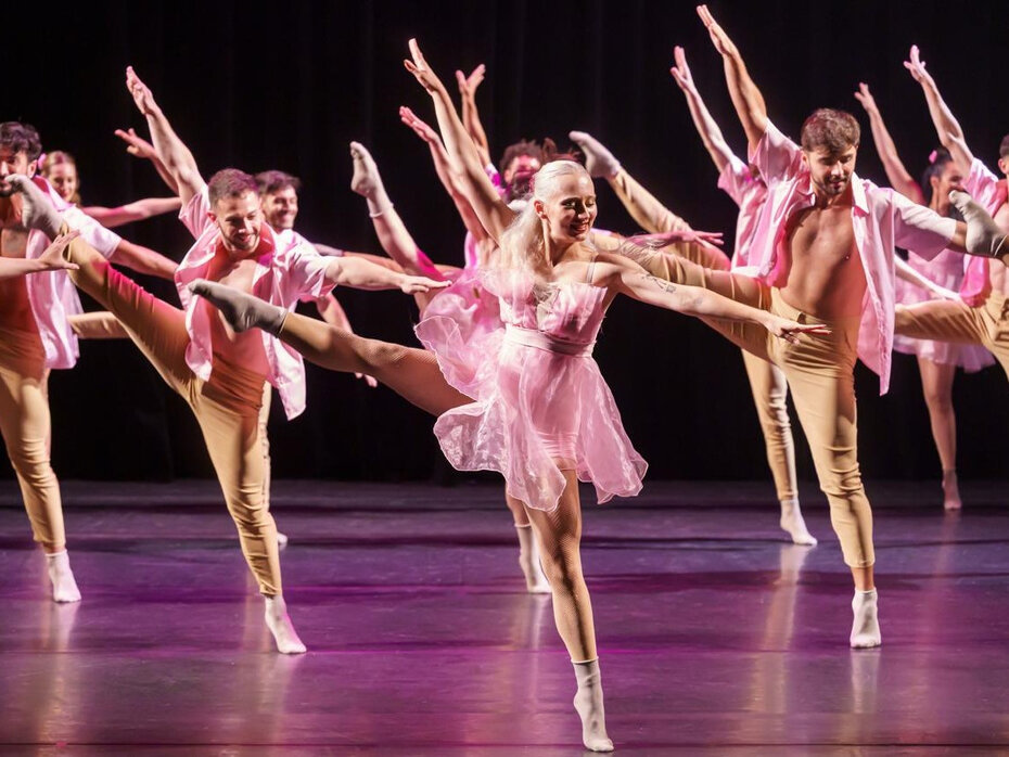 Companhia de Dan&ccedil;a Carol Dalmolin faz apresenta&ccedil;&atilde;o com a OSPA esta semana (Foto: Fernando Espinosa/Divulga&ccedil;&atilde;o)