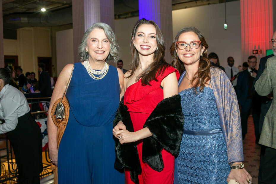 Shaysann Kaun, Melanie Caffarate e Roberta Busato no prestigiado evento (Foto: Lenara Petenuzzo/Divulgação)