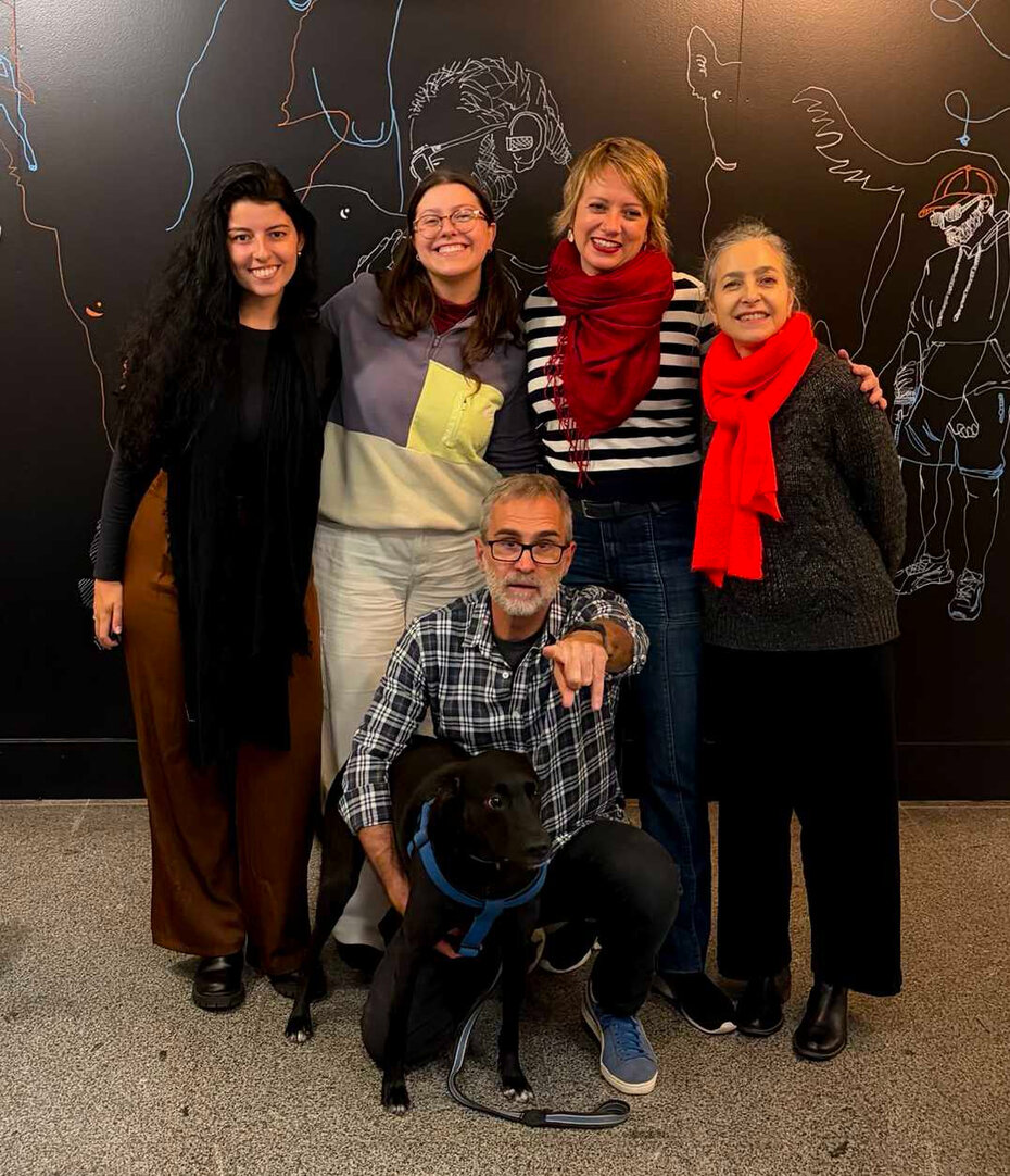 Amanda Camacho, Carolina Backhaus Martinez, Jéssica Becker, Leandro Selister, Chica e Lígia Petrucci (Foto: Divulgação)