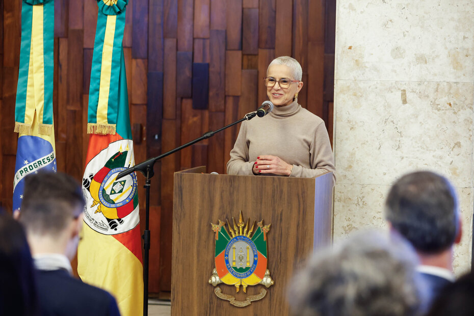 A ex-secret&aacute;ria de Cultura Beatriz Araujo agradeceu pela honraria e destacou a relev&acirc;ncia da institui&ccedil;&atilde;o (Foto: Divulga&ccedil;&atilde;o)