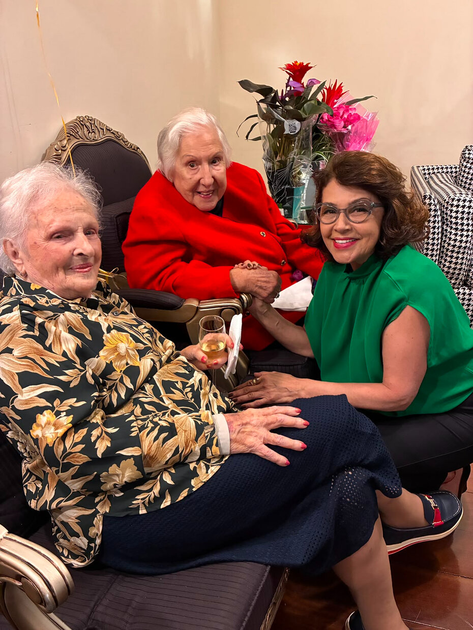 Maria Camargo Porcello e Glacy Cunha Mattos com Magda Beatriz (Foto: Divulga&ccedil;&atilde;o) 