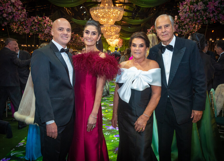 Eduardo Igor, Caroline Aleixo, Helena Aleixo e Nilton Aleixo (Foto: Evandro Leal/Divulgação)