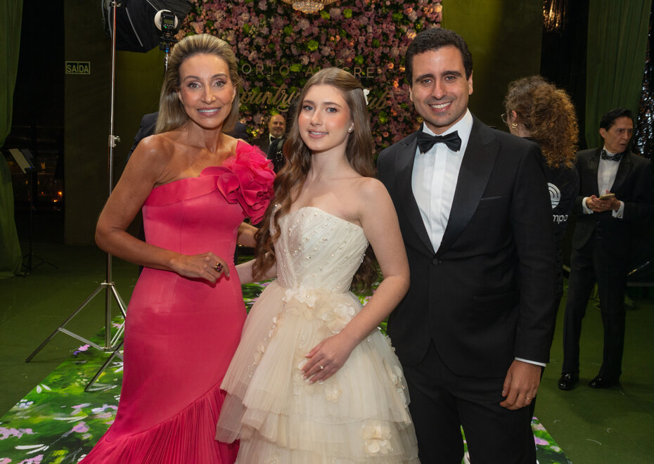 Roberta Coltro, Violeta Guinle e José Eduardo Ribeiro Guinle (Foto: Evandro Leal/Divulgação)