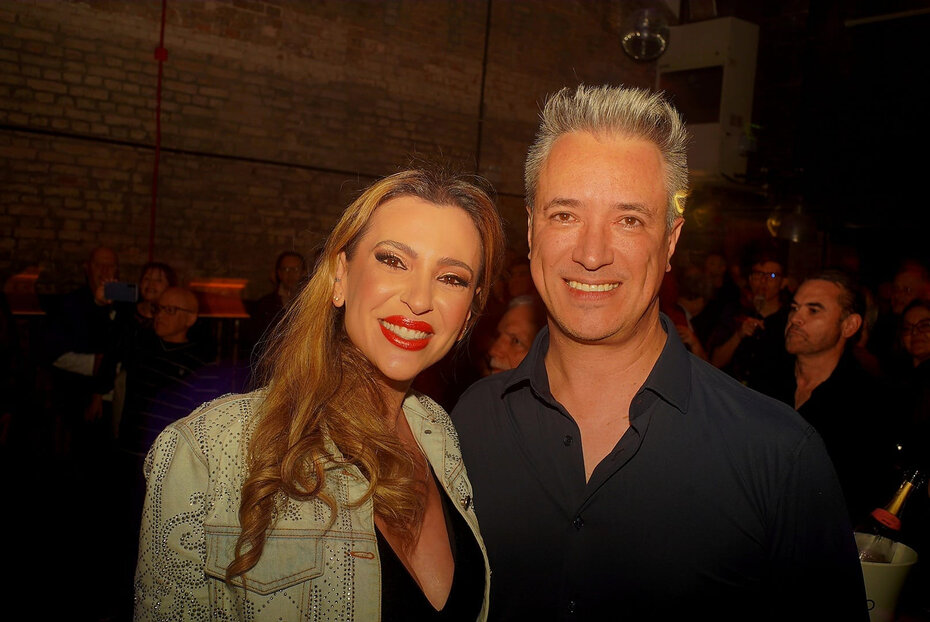 Cynthia Fischer Snel e Roberto Snel muito festejados no Encoura&ccedil;ado Hall (Foto: Duda Alvares/Divulga&ccedil;&atilde;o)