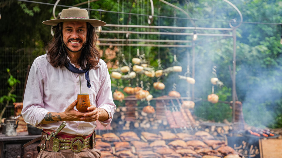 Ant&ocirc;nio Costaguta comanda as atra&ccedil;&otilde;es no Rancho Tabacaray (Foto: Guilherme Valadas/Divulga&ccedil;&atilde;o)