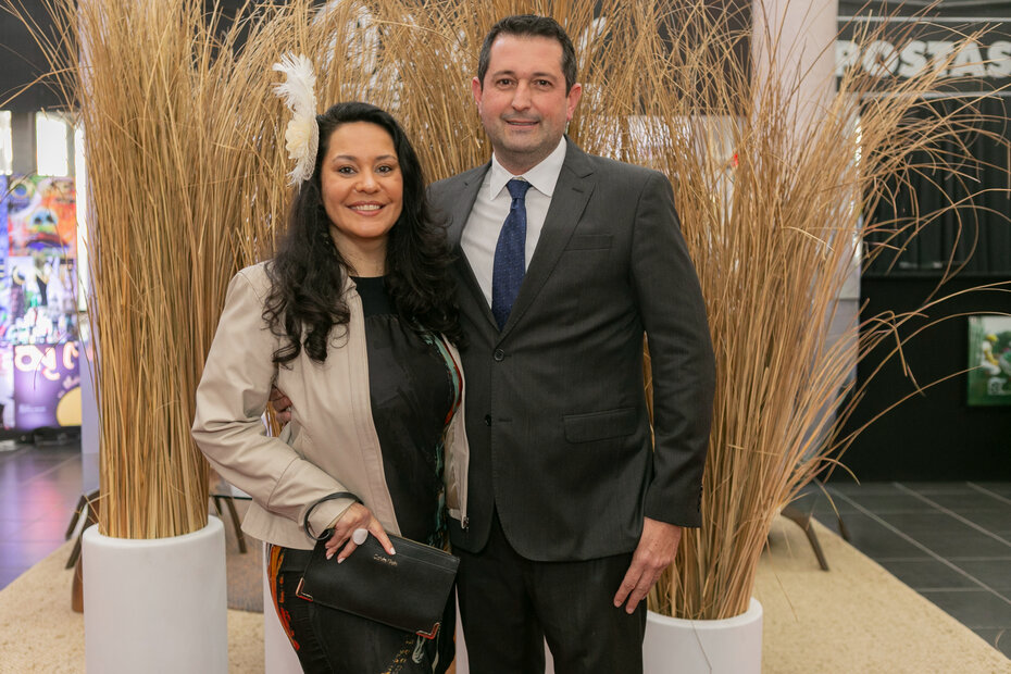 Roberta Esswein e Gil Irala, casal presidente do Jockey Club do RS (Foto: Lisa Roos/Divulga&ccedil;&atilde;o)