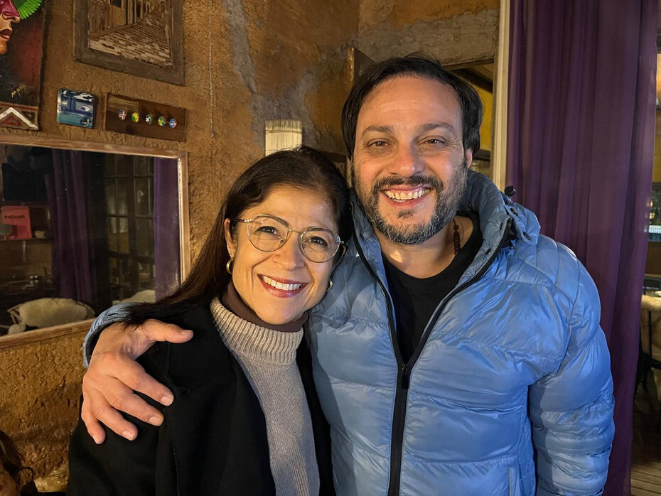 Letícia Viçosa e Christopher Goulart na noite de confraternização (Foto: Allan Gonçalves/Divulgação)
