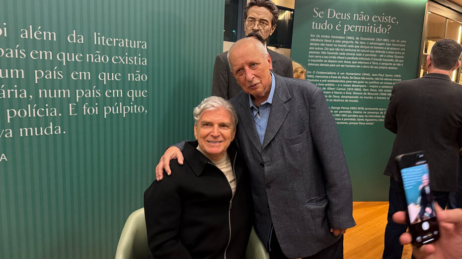 Gilberto Schwartsmann e Nilson May no prestigiado vernissage (Foto: Notre Design/Divulgação)
